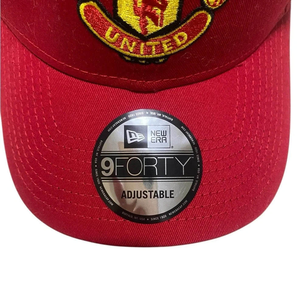 N/A red cap